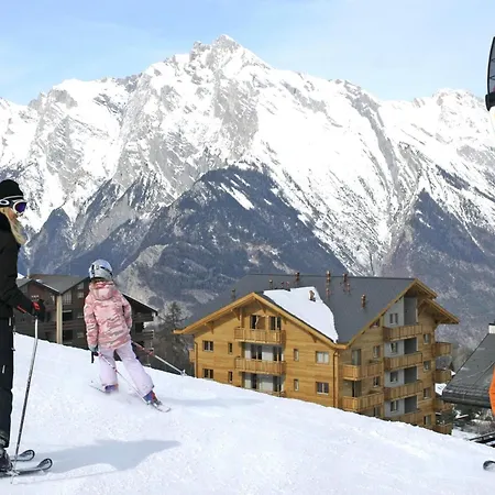 Welcoming With Balcony アパート ナンダ