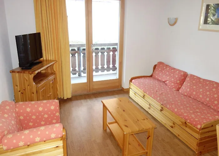 Welcoming With Balcony ナンダ